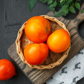 Помидоры оранжевые грунтовые