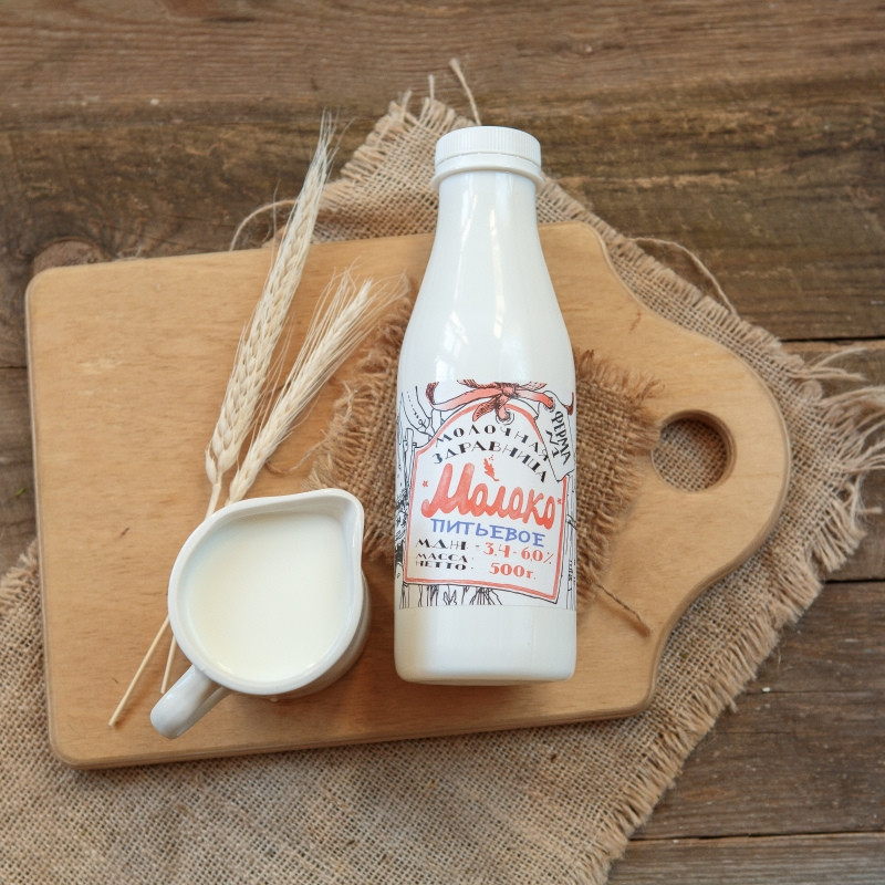 Питьевое цельное пастеризованное молоко от Валерия и Елены Ильичевых